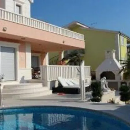 Luxury Karla Next To On Island Brac *