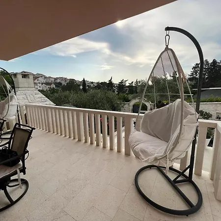 Villa Luxury Karla Next To On Island Brac *